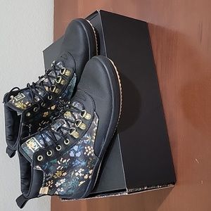 Keds Ridle Paper Co Scout Boot, Black, 8.5